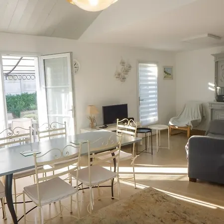Maison A - Proche - 6 Pers. - Jardin & Terrasse - Fr-1-823-87 בית נופש